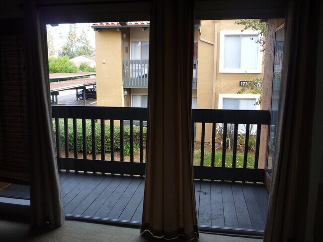 17189 W Bernardo Dr San Diego, CA 92127 photo 3