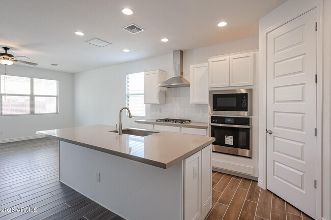 17064 W Briles Rd Surprise, AZ 85387 photo 3