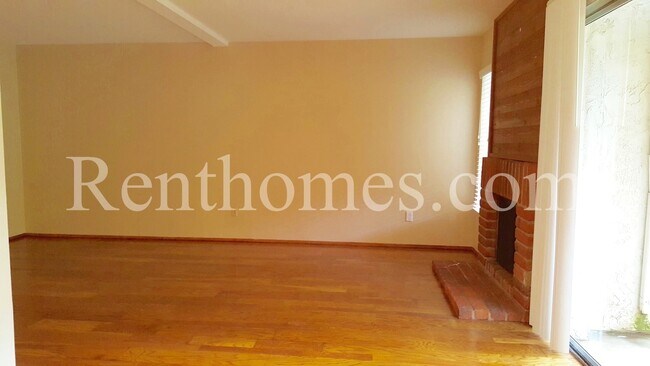 9725 Caminito Doha photo 5