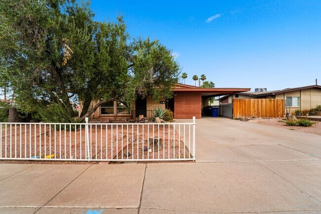 1107 N July Cir Mesa, AZ 85203 photo 3