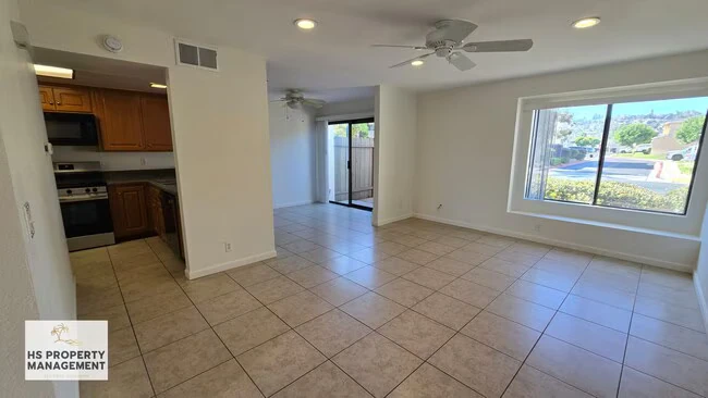 1542 Granite Hills Dr El Cajon, CA 92019 photo 4