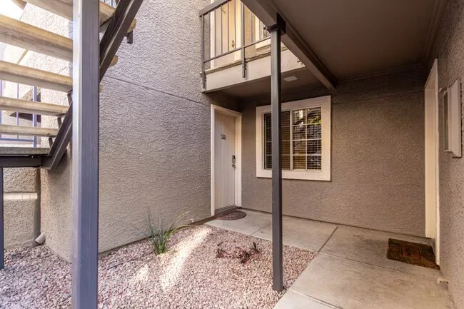 1720 E Thunderbird Rd Phoenix, AZ 85022 photo 2