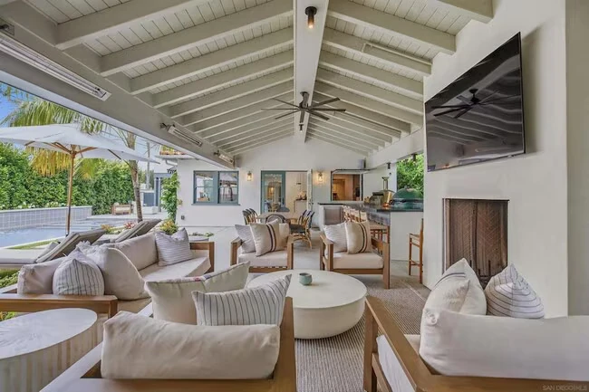 1027 F Ave Coronado, CA 92118 photo 2