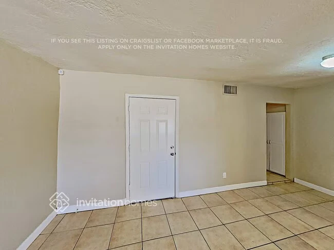 2747 N Greenfield Rd Phoenix, AZ 85006 photo 5