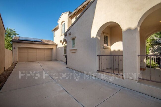 15166 W Aster Dr Surprise, AZ 85379 photo 2