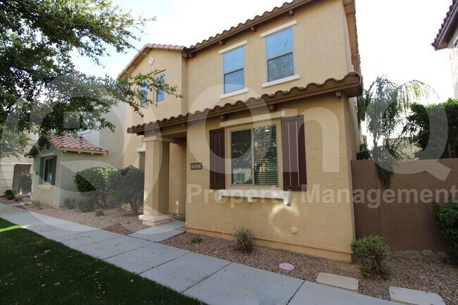 3523 S Posse Trail Gilbert, AZ 85297 photo 2