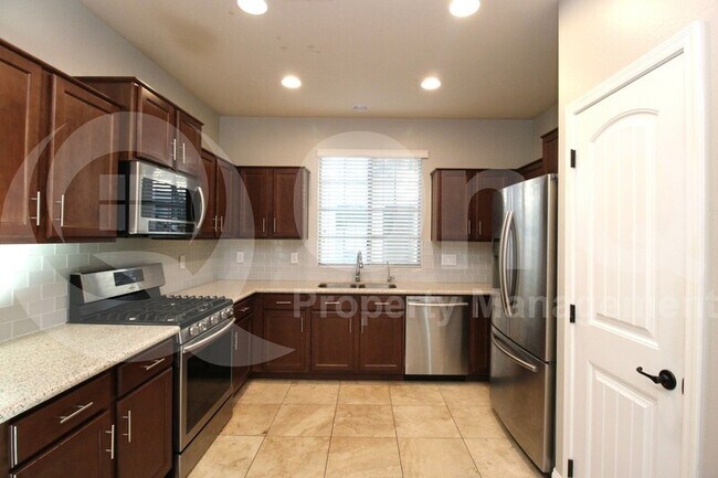 3523 S Posse Trail Gilbert, AZ 85297 photo 3