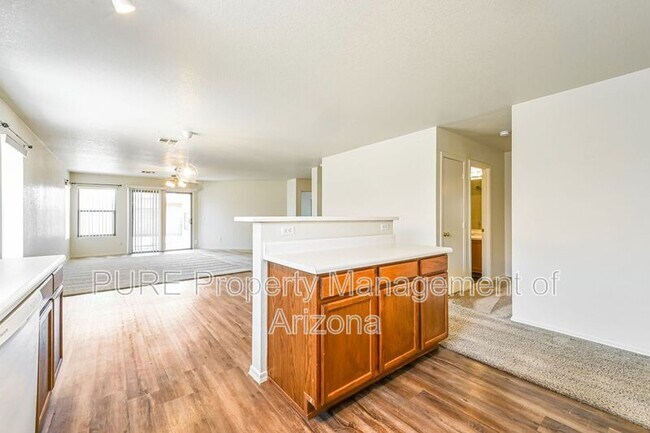 673 S Porter St Gilbert, AZ 85296 photo 3