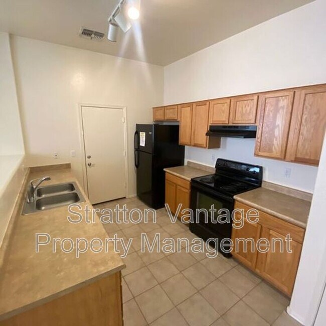 16838 S 23rd St Phoenix, AZ 85048 photo 5