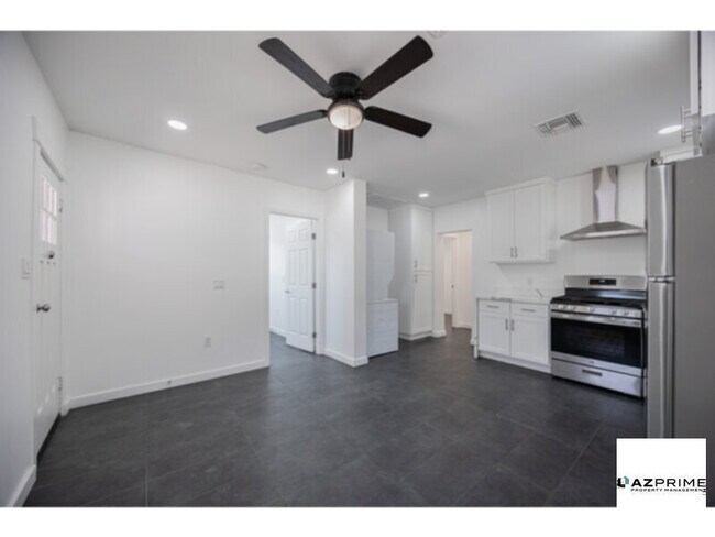 4130 N Longview Ave Phoenix, AZ 85014 photo 5