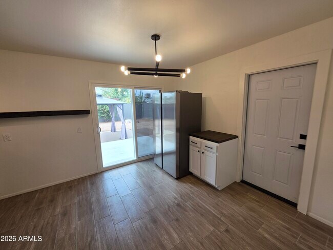 3735 E Claire Dr Phoenix, AZ 85032 photo 5