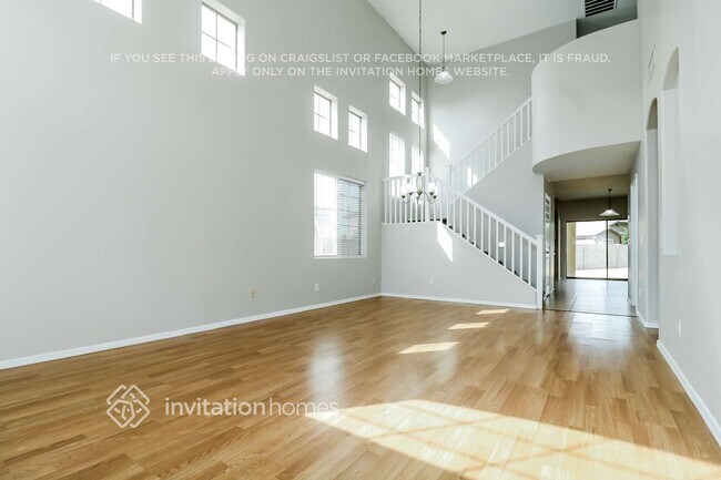 8806 W Gardenia Ave Glendale, AZ 85305 photo 5