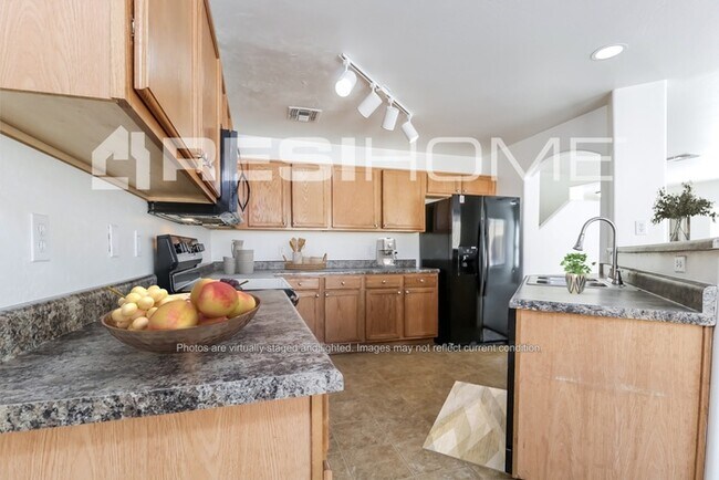 22342 W Shadow Dr Buckeye, AZ 85326 photo 2