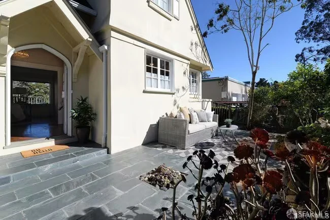 65 Castenada Ave photo 5