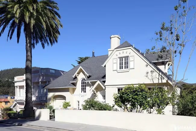 65 Castenada Ave