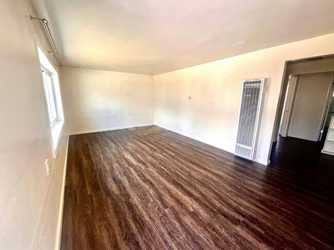 741 Nardo Rd Encinitas, CA 92024 photo 2