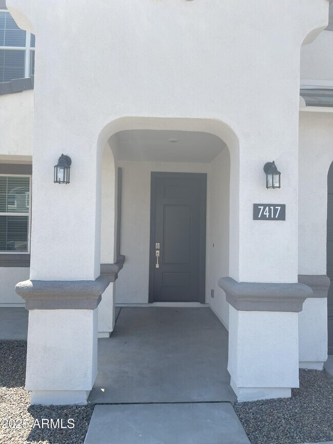 7417 W Buckhorn Trail Peoria, AZ 85383 photo 3