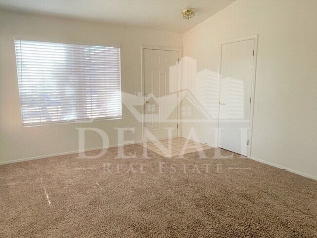16001 N 50th Ave Glendale, AZ 85306 photo 4