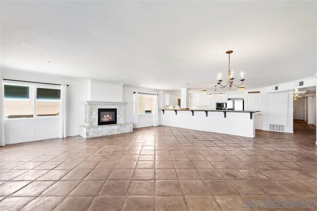 1456 Seacoast Dr Imperial Beach, CA 91932 photo 3