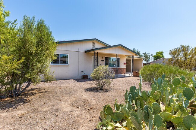 921 W 16th St Tempe, AZ 85281 photo 2