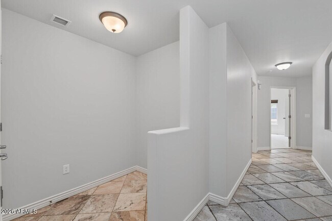 5350 E Deer Valley Dr Phoenix, AZ 85054 photo 2