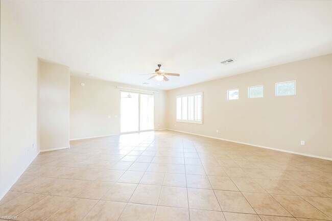 8514 W Buckhorn Trail Peoria, AZ 85383 photo 3