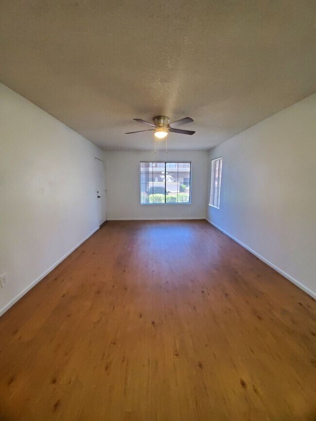839 S Westwood Mesa, AZ 85210 photo 5