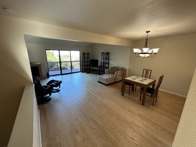 828 Arlene Way, Novato, CA 94947 photo 3