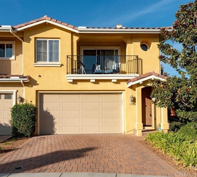 1332 Isabella Way Vista, CA 92084