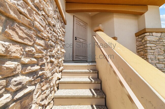 16801 N 94th St Scottsdale, AZ 85260 photo 2