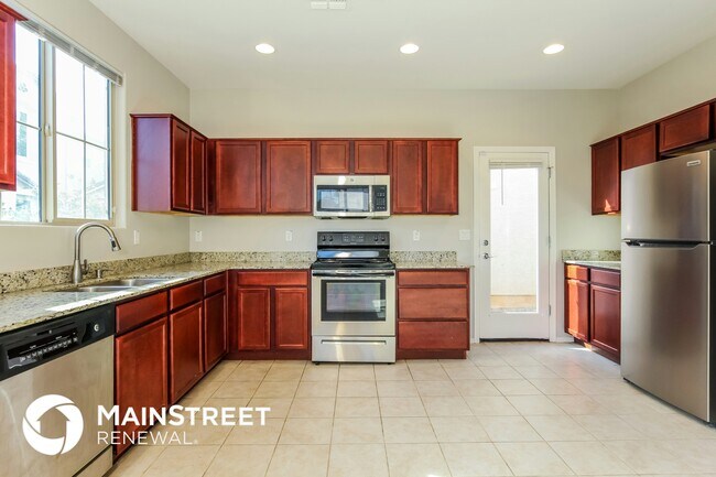 2822 N 73rd Dr Phoenix, AZ 85035 photo 4