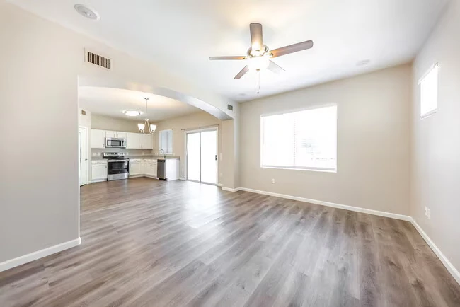 1306 S 119th Dr Avondale, AZ 85323 photo 5