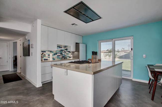 7034 E Wilshire Dr Scottsdale, AZ 85257 photo 3