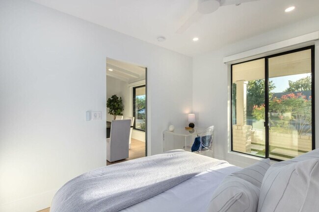 3101 N 82nd St Scottsdale, AZ 85251 photo 4