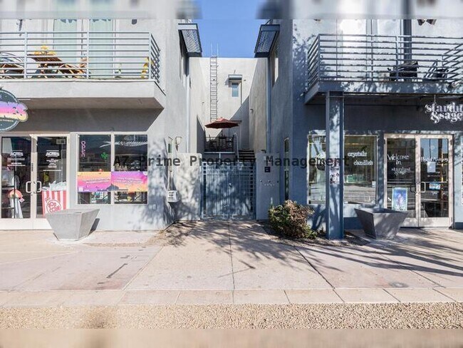 610 E Roosevelt St Phoenix, AZ 85004 photo 2