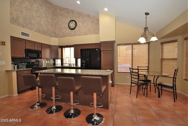 1227 E Glenhaven Dr Phoenix, AZ 85048 photo 5