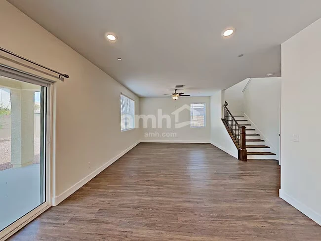 12502 N 60th Ave Glendale, AZ 85304 photo 5
