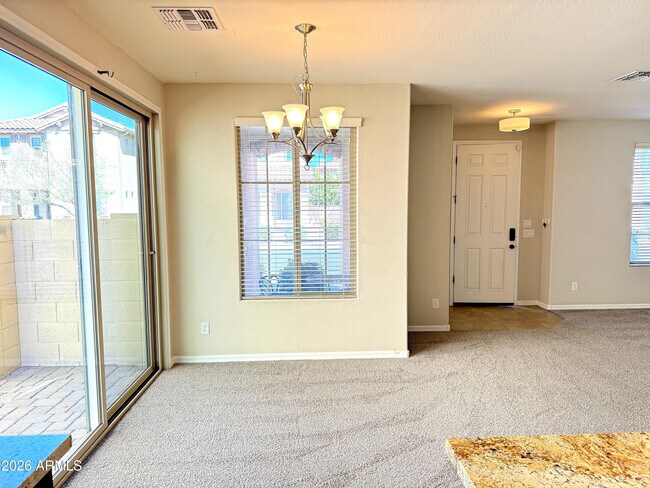 9237 W Coolbrook Ave Peoria, AZ 85382 photo 3