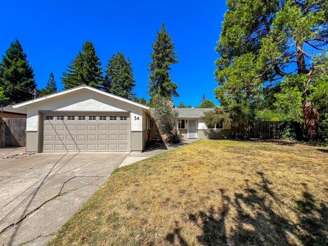 34 Queens Ct Napa, CA 94558 photo 2