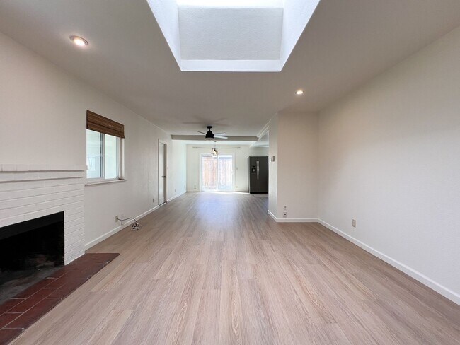 34 Queens Ct Napa, CA 94558 photo 5
