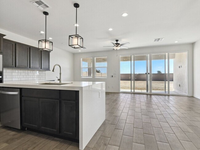 10997 N Hershey St Surprise, AZ 85388 photo 3
