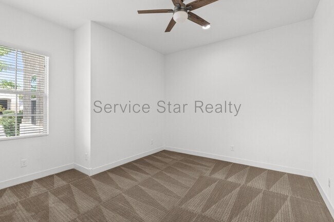 2631 W Rancho Laredo Dr Phoenix, AZ 85085 photo 5
