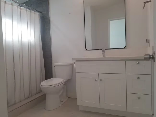 775 Beryl Pl photo 3