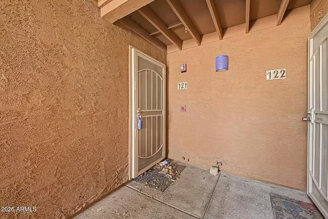4704 E Paradise Village Pkwy N Phoenix, AZ 85032 photo 2