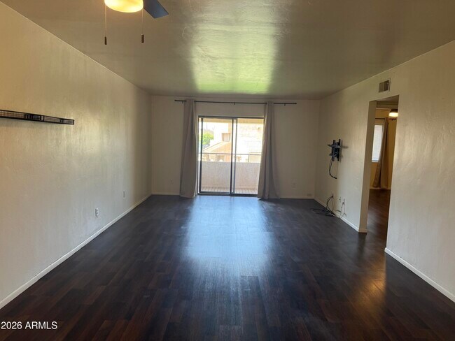 10828 N Biltmore Dr Phoenix, AZ 85029 photo 3