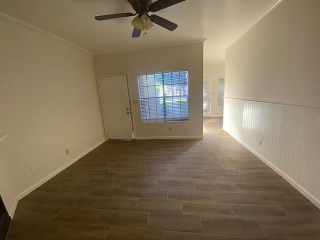 1126 W Elliot Rd Chandler, AZ 85224 photo 5