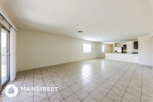 8808 S 253rd Ave Buckeye, AZ 85326 photo 4