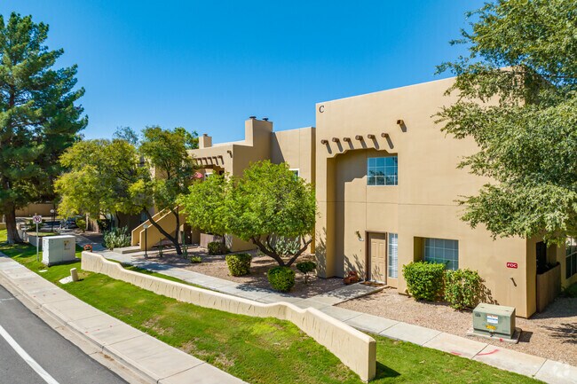 Por Of Santa Fe Square Townhomes photo 2