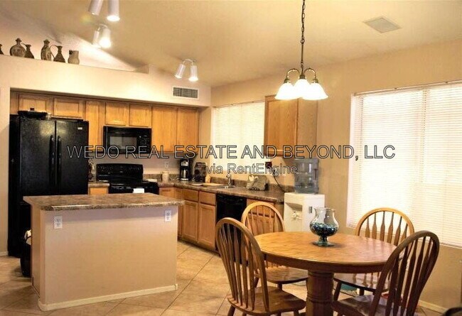 687 E Baylor Ln Chandler, AZ 85225 photo 4
