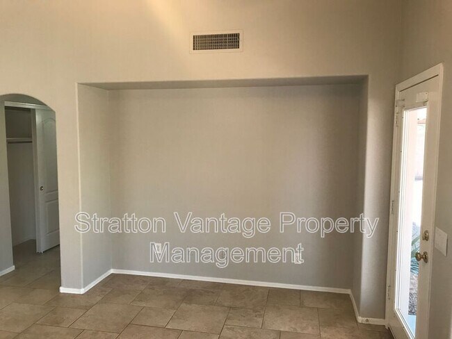 2130 E Fairview St Chandler, AZ 85225 photo 4
